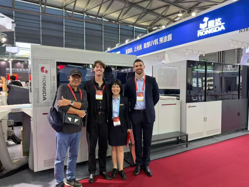 Kemasan Rongda di Print China 2026: Demo Langsung Pembuat Casing Otomatis BFM1000
